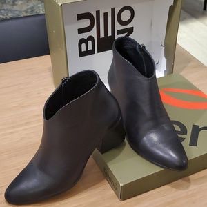 Host pick Bueno booties